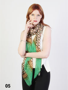 Checkered Print Scarf with Coloured Edges (3 Colours Available)